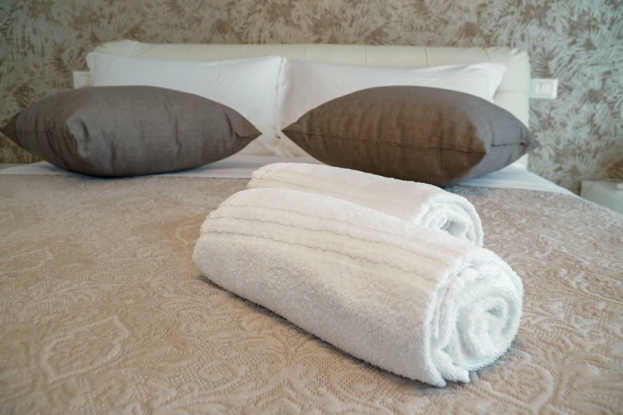 Wojtyla Airport Bari Bed and Breakfast Buitenkant foto