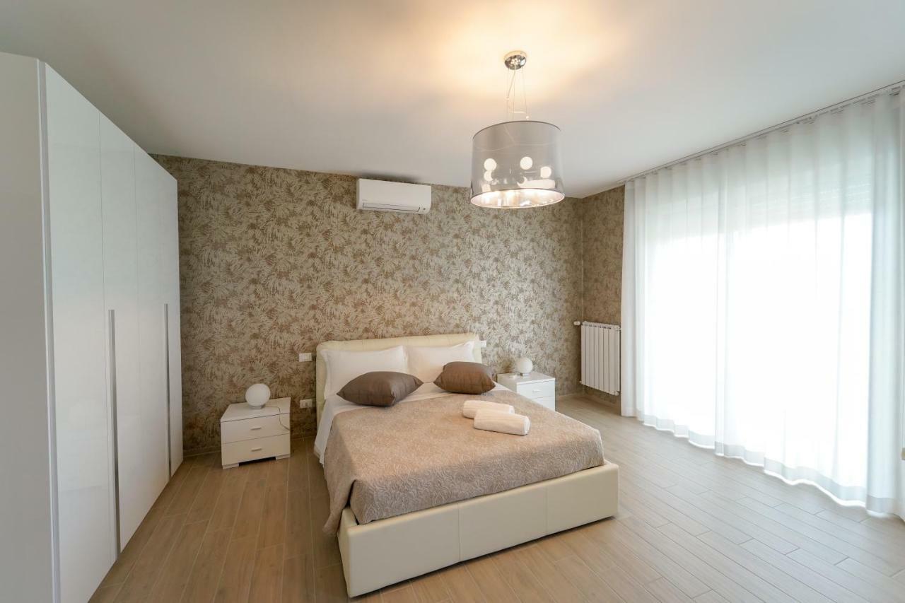 Wojtyla Airport Bari Bed and Breakfast Buitenkant foto